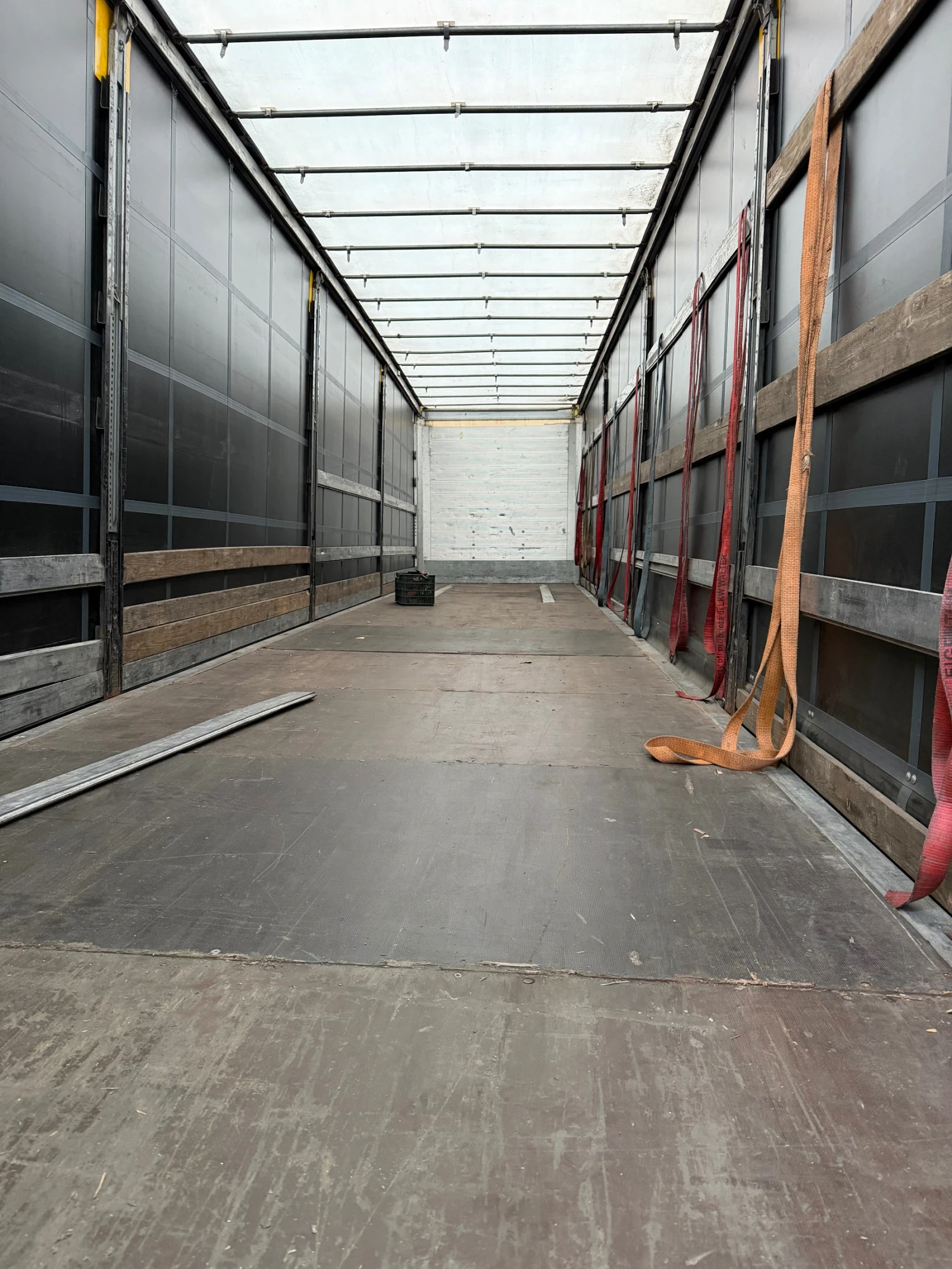 Полуремарке Schmitz, снимка 9 - Ремаркета - 53990976