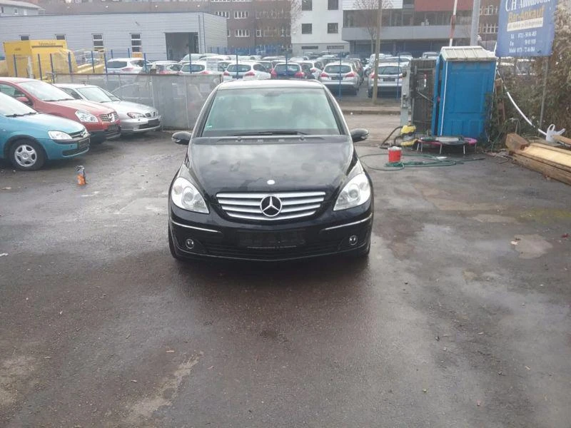 Светлини за Mercedes-Benz B 170, снимка 1 - Части - 49502521