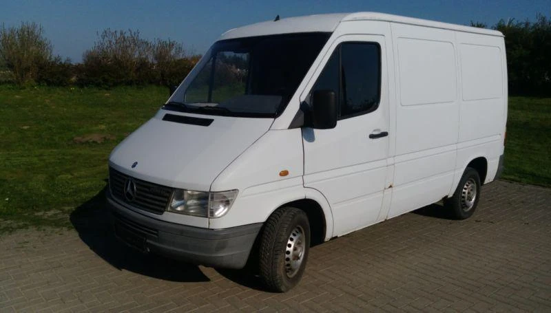 Електрическа система за Mercedes-Benz Sprinter, снимка 4 - Части - 22085943