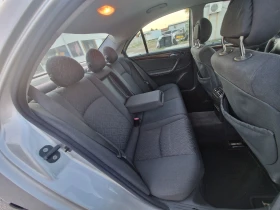 Mercedes-Benz C 180 COMPR+ GAS* 6sk* Avantgarde* SEDAN* ИСТИНСКИ КМ!!, снимка 10