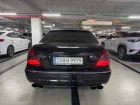Mercedes-Benz E 55 AMG ОБДУХ * ПАНО * ХЕД ЪП * ФИКСИРАНА ЦЕНА ДО БЪЛГАРИЯ | Auto.bg — изображение 5