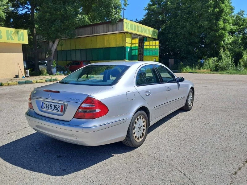 Mercedes-Benz E 200 2.0 kompressor, снимка 7 - Автомобили и джипове - 47227590