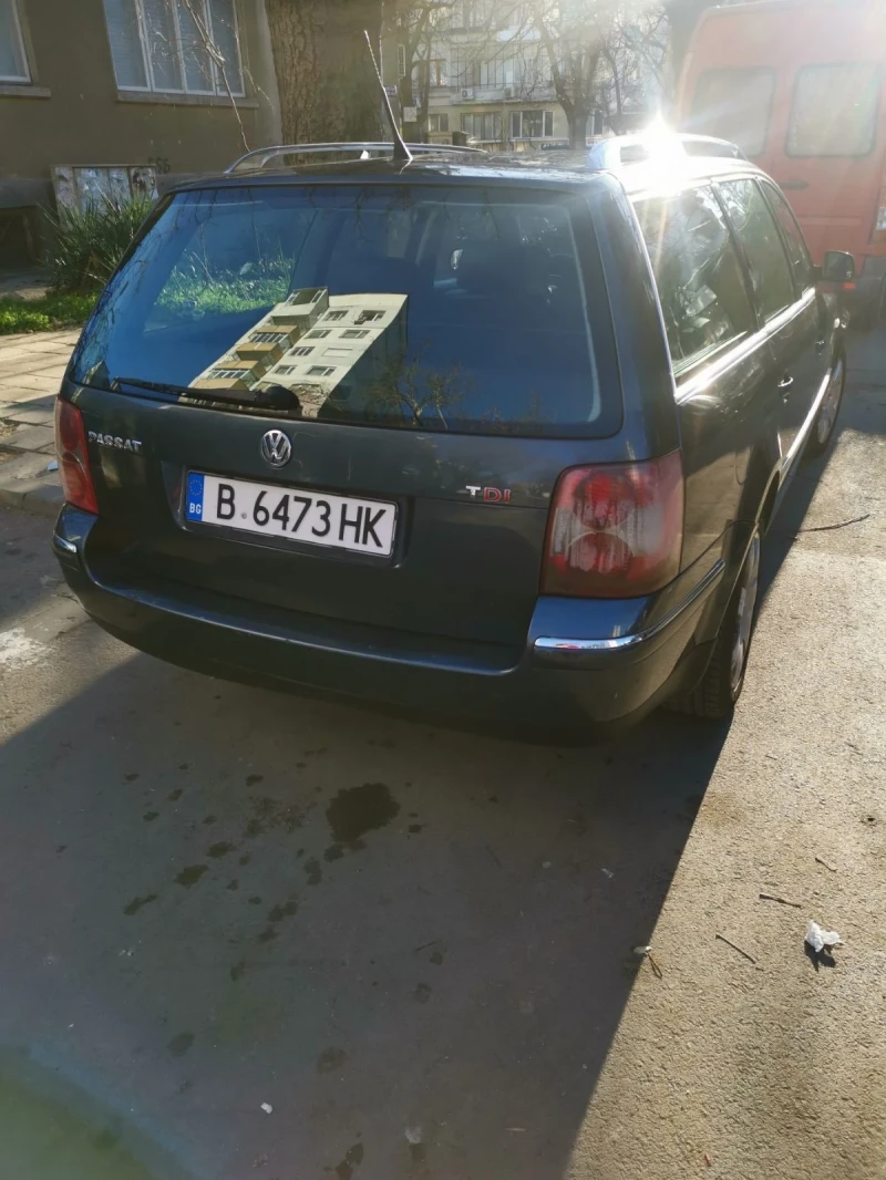 VW Passat, снимка 2 - Автомобили и джипове - 48744423