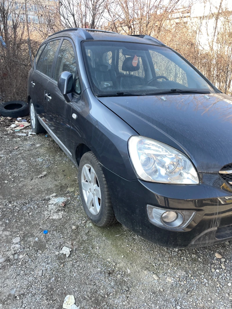 Kia Carens 2.0I, снимка 3 - Автомобили и джипове - 49028473