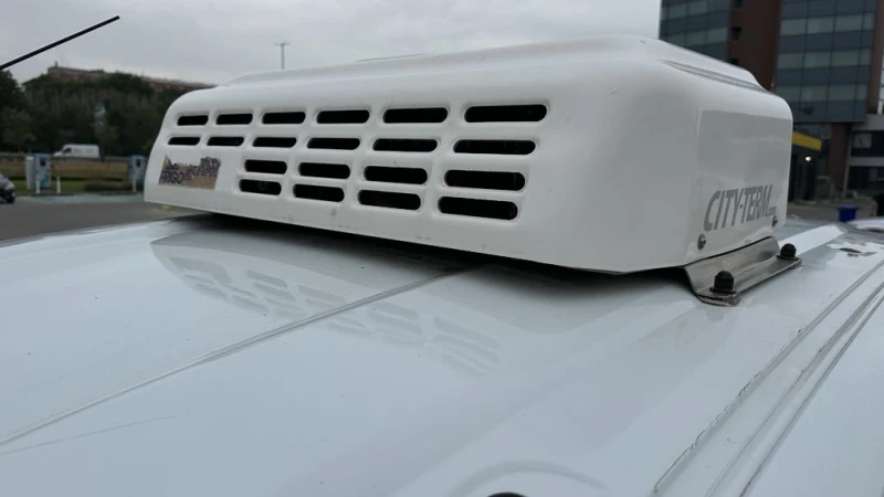 Dacia Dokker 1.5dCi Хладилна N1 данъчен креди, снимка 9 - Автомобили и джипове - 51707247