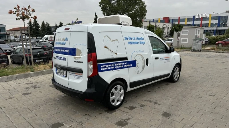 Dacia Dokker 1.5dCi Хладилна N1 данъчен креди, снимка 5 - Автомобили и джипове - 51707247