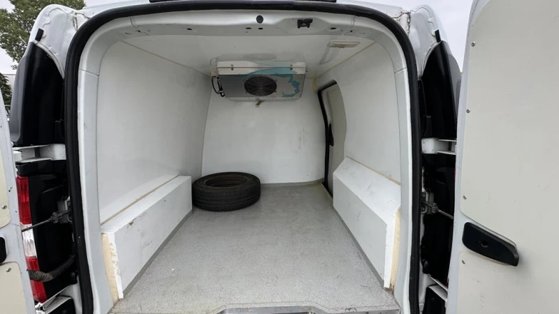 Dacia Dokker 1.5dCi Хладилна N1 данъчен креди, снимка 13 - Автомобили и джипове - 51707247