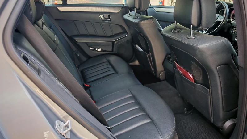Mercedes-Benz E 300 BLUETEC HYBRID ТОП СЪСТОЯНИЕ СЕРВИЗНА КНИЖКА , снимка 8 - Автомобили и джипове - 52129768