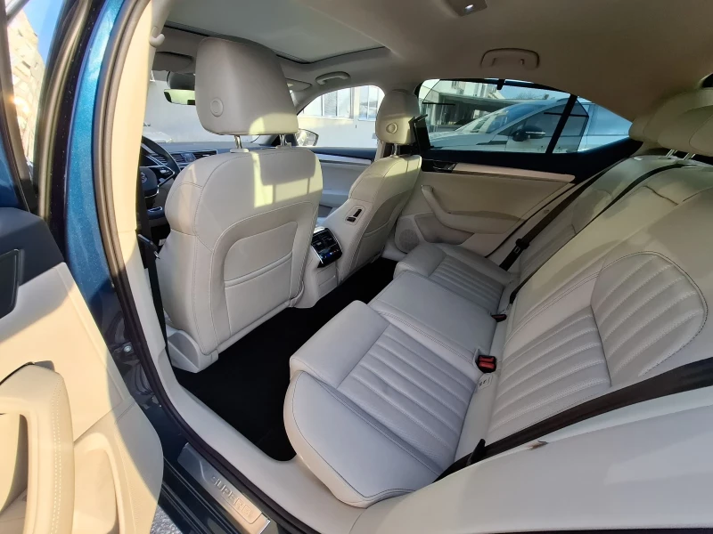 Skoda Superb L&K 2.0TDI/4х4/7DSG, снимка 11 - Автомобили и джипове - 52816305