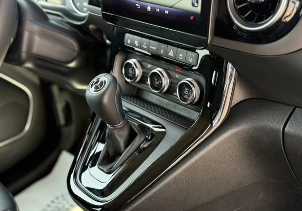 Mercedes-Benz T-класа EQT 200 = Premium Plus = Гаранция - изображение 6