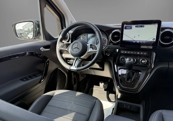 Mercedes-Benz T-класа EQT 200 = Premium Plus = Гаранция - изображение 4