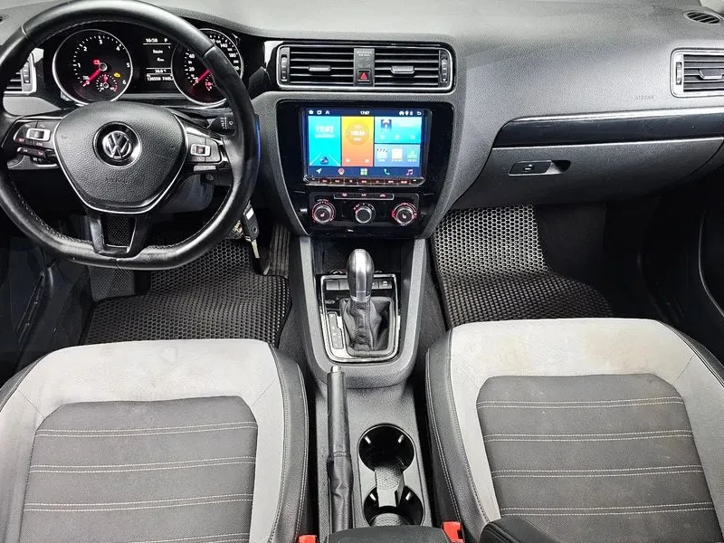 VW Jetta 2.0 Tdi Bluemotion 6Th Generation | Mobile.bg � ����������� 7
