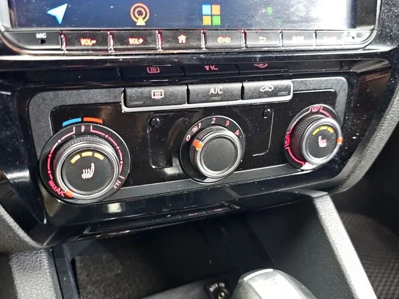 VW Jetta 2.0 Tdi Bluemotion 6Th Generation | Mobile.bg � ����������� 16