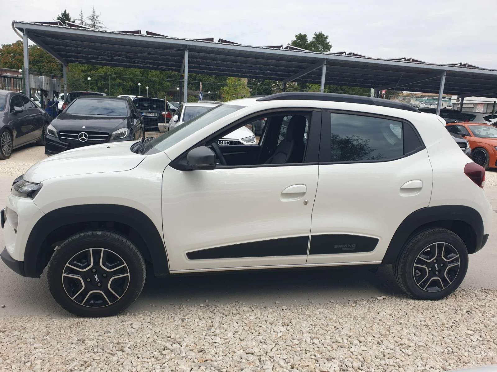 Dacia Spring Comfort plus New Face Navi Camera Garantie - изображение 2