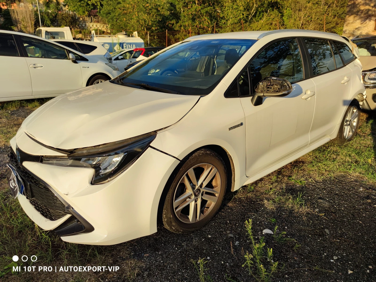 Toyota Corolla 1.8HYBRID - изображение 3