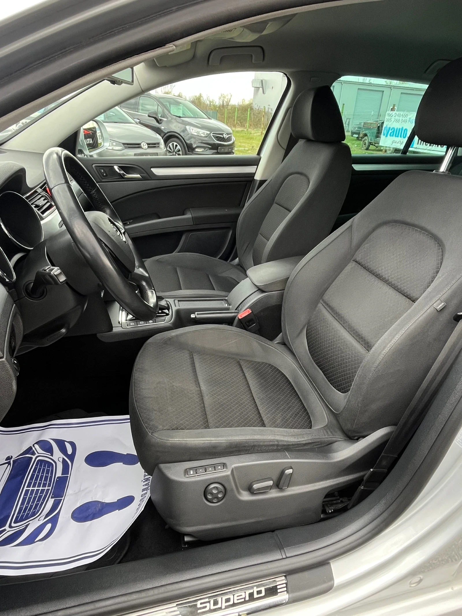 Skoda Superb 2.0 TDI, DSG - изображение 8