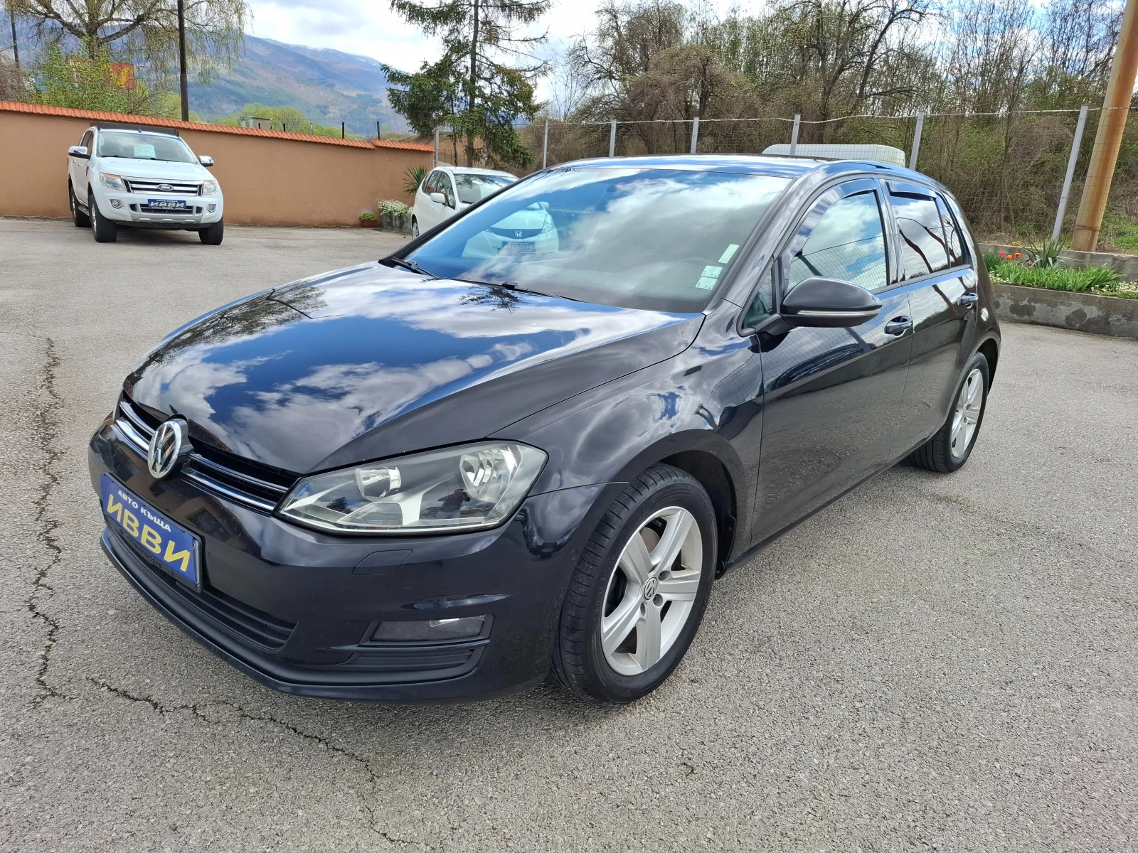 VW Golf 1.6 TDI AVTOMAT NAVI - изображение 3
