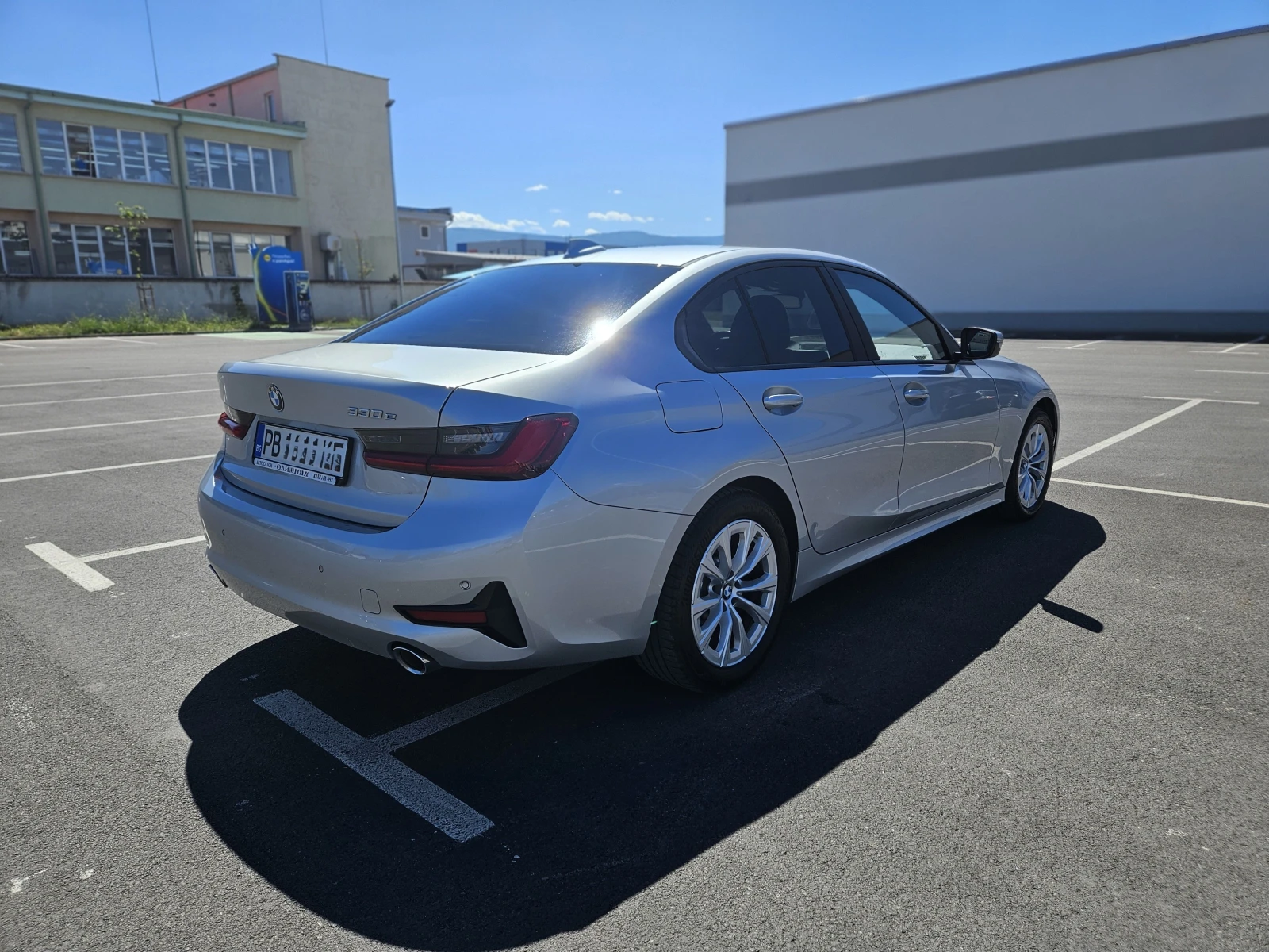 BMW 330 330e М Sport - изображение 7