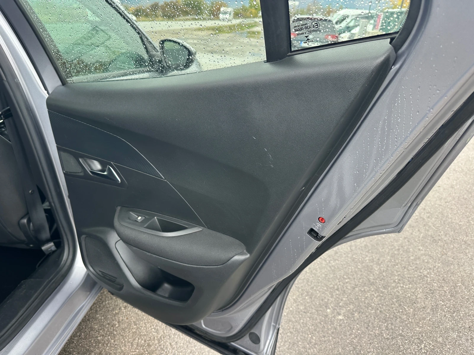 Peugeot 2008 1.5 HDI | Mobile.bg   11