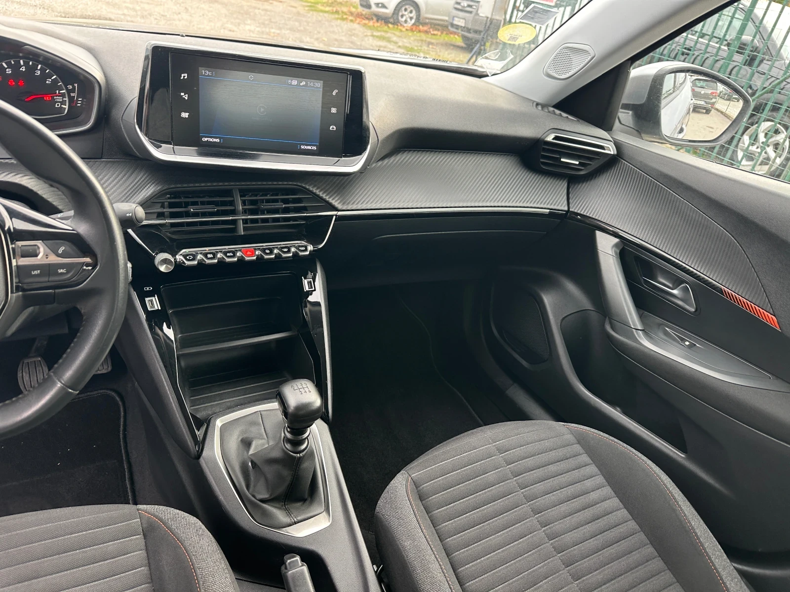 Peugeot 2008 1.5 HDI | Mobile.bg   12