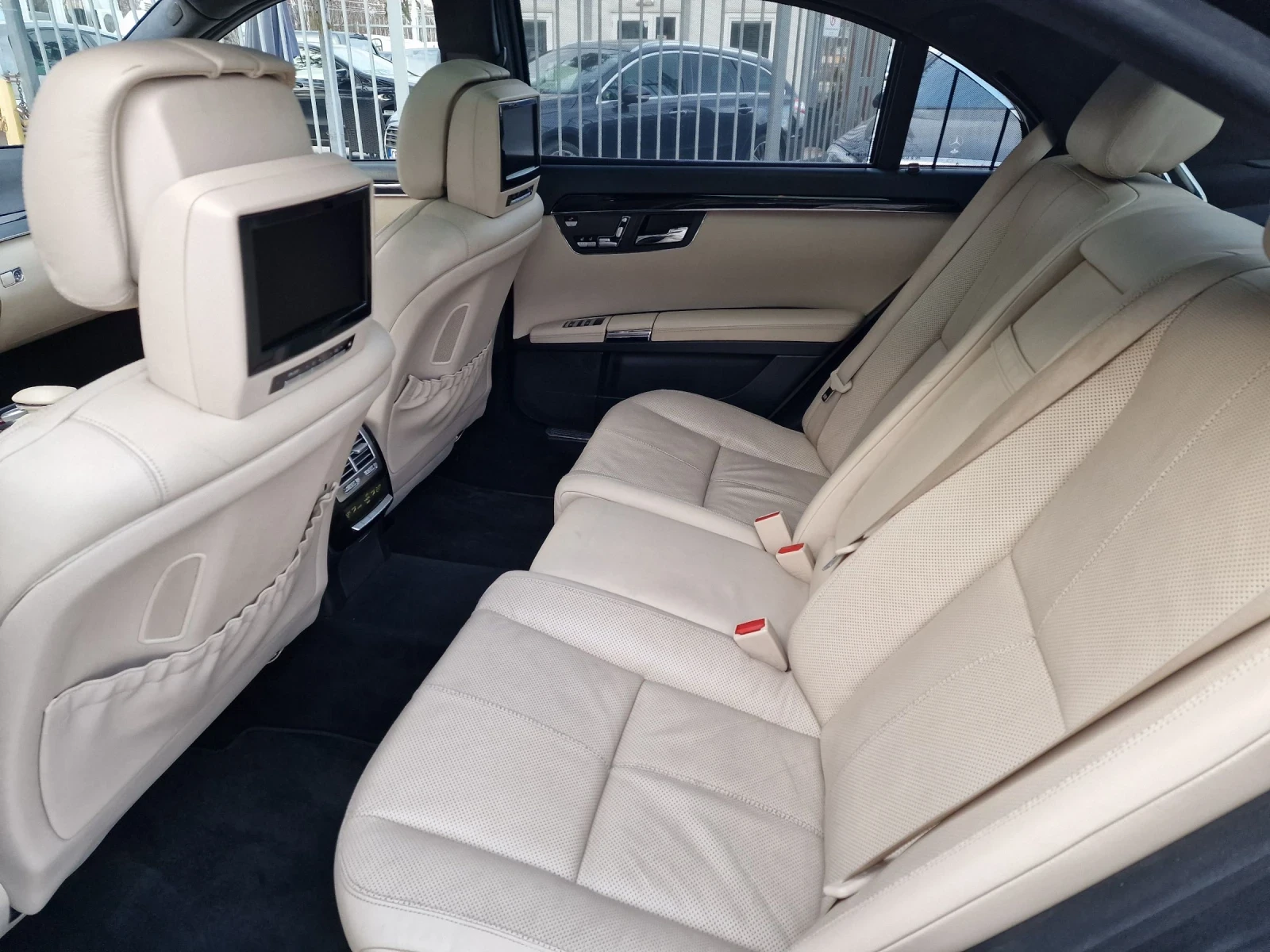 Mercedes-Benz S 500 L 4M  - изображение 9