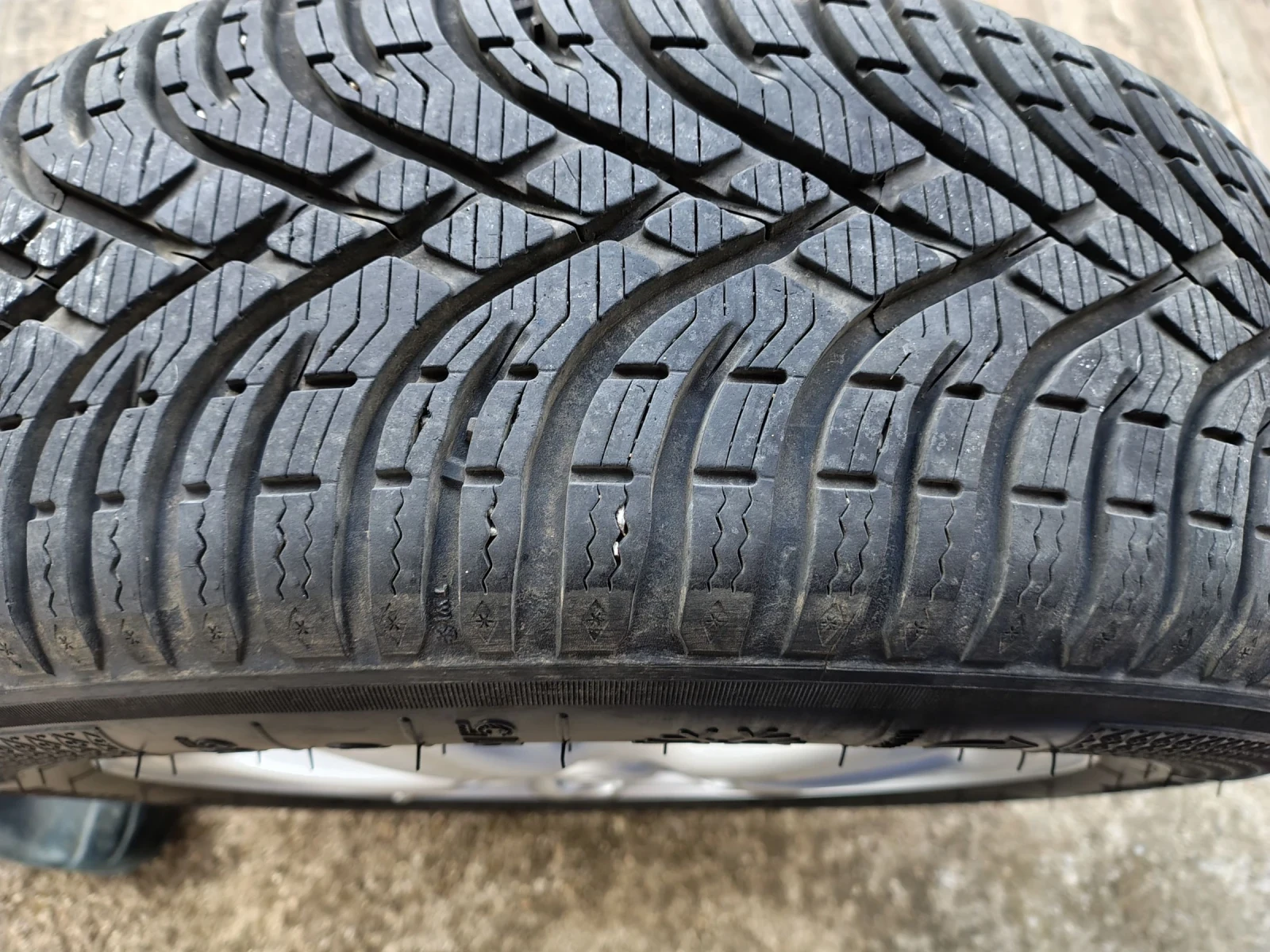 Toyota Avensis, снимка 12 - Автомобили и джипове - 53975408