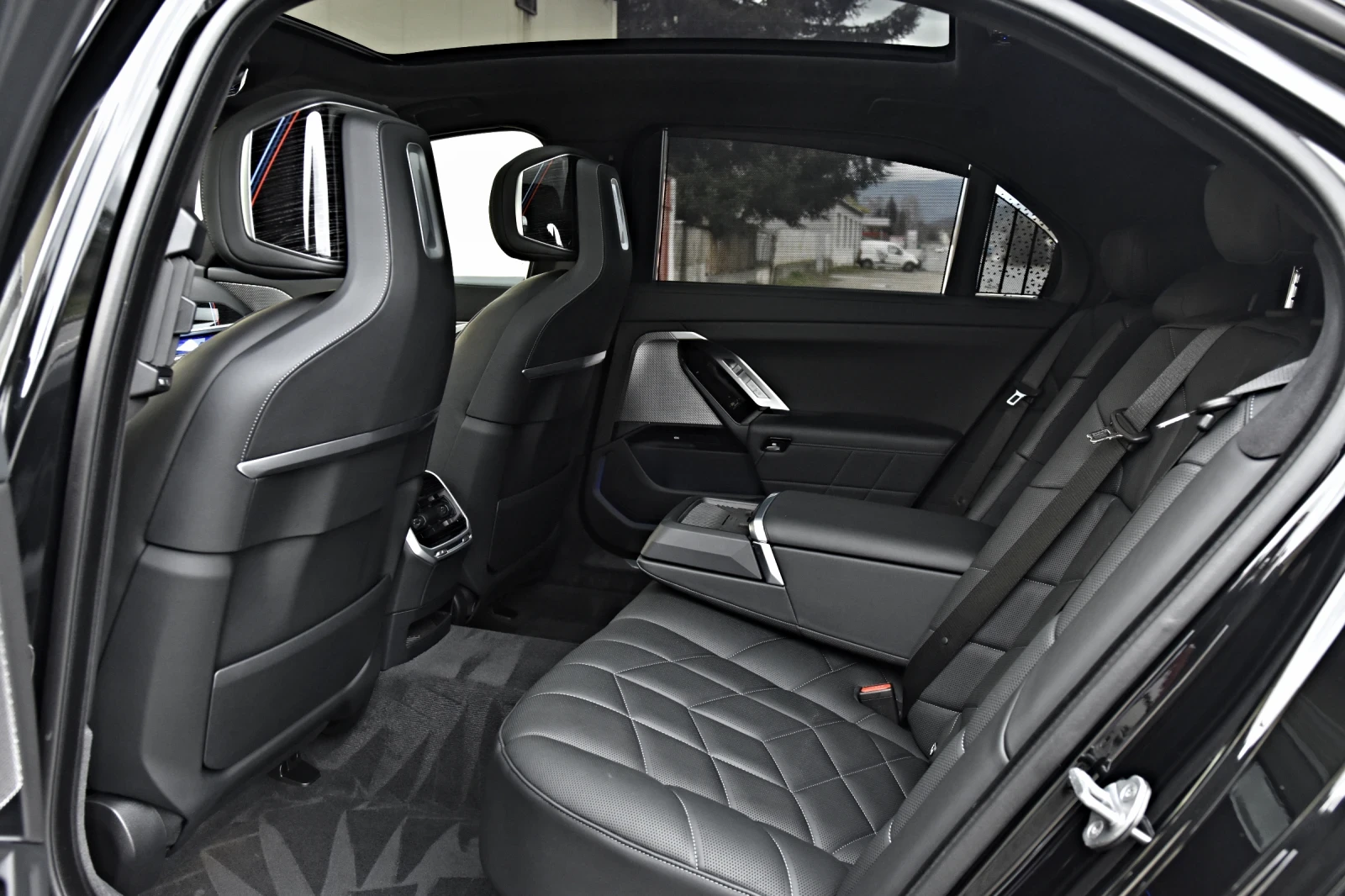 BMW 740 D M-SPORT M760I-OPTIC Xdrive B&W EXCLUSIVE SHADOW, снимка 15 - Автомобили и джипове - 54092862