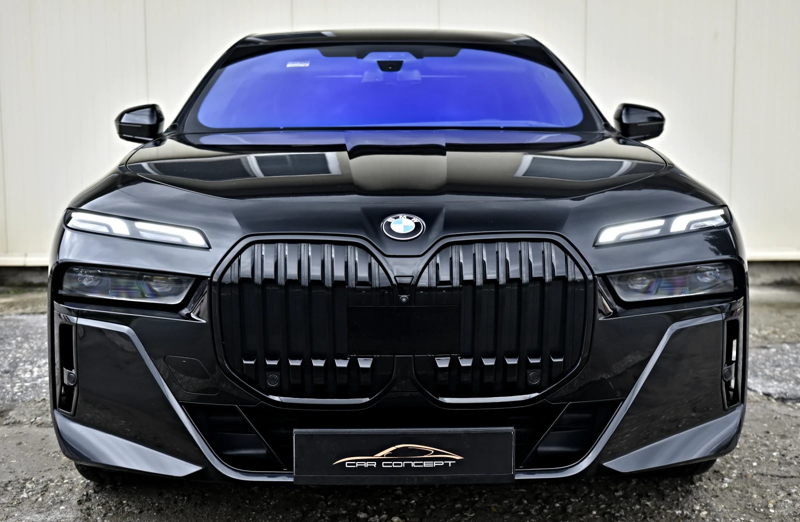 BMW 740 D M-SPORT M760I-OPTIC Xdrive B&W EXCLUSIVE SHADOW, снимка 2 - Автомобили и джипове - 54092862