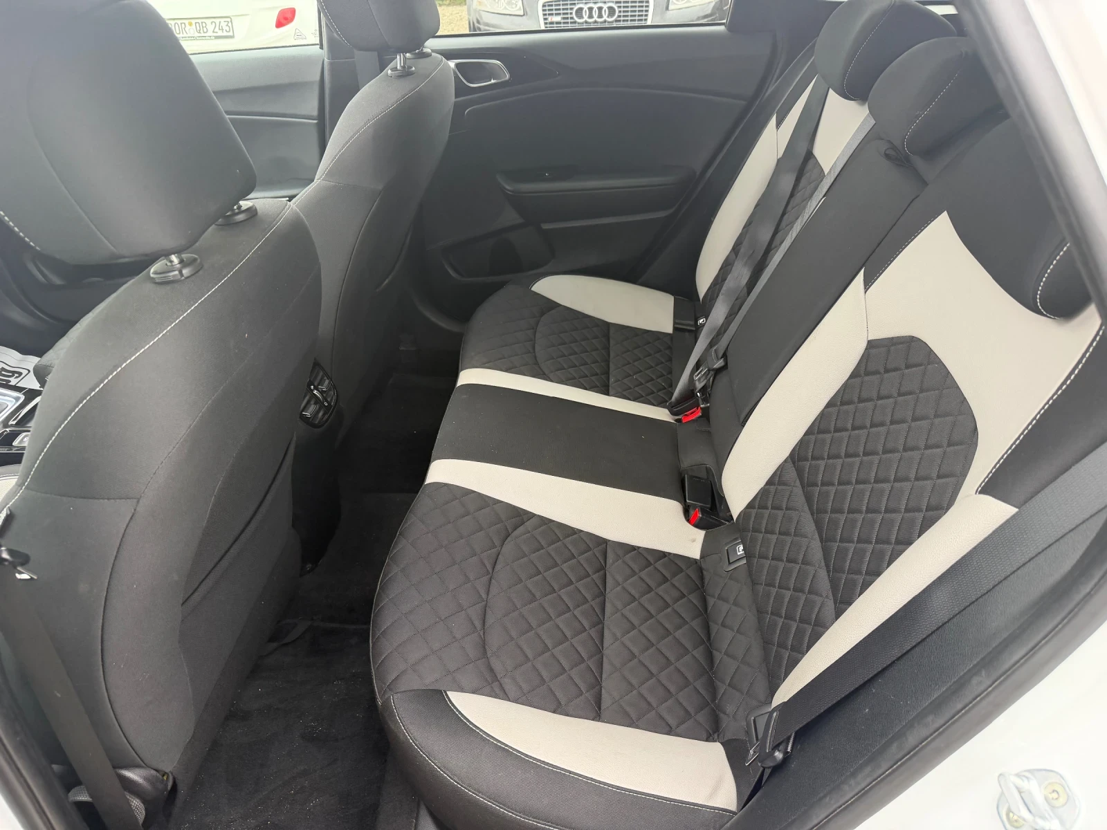 Kia Ceed 1.6d/136hp/GT-Line/NAVI/PABORAMA/, снимка 15 - Автомобили и джипове - 54222016