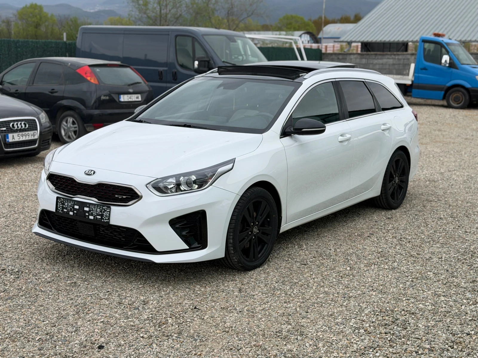 Kia Ceed 1.6d/136hp/GT-Line/NAVI/PABORAMA/, снимка 3 - Автомобили и джипове - 54222016