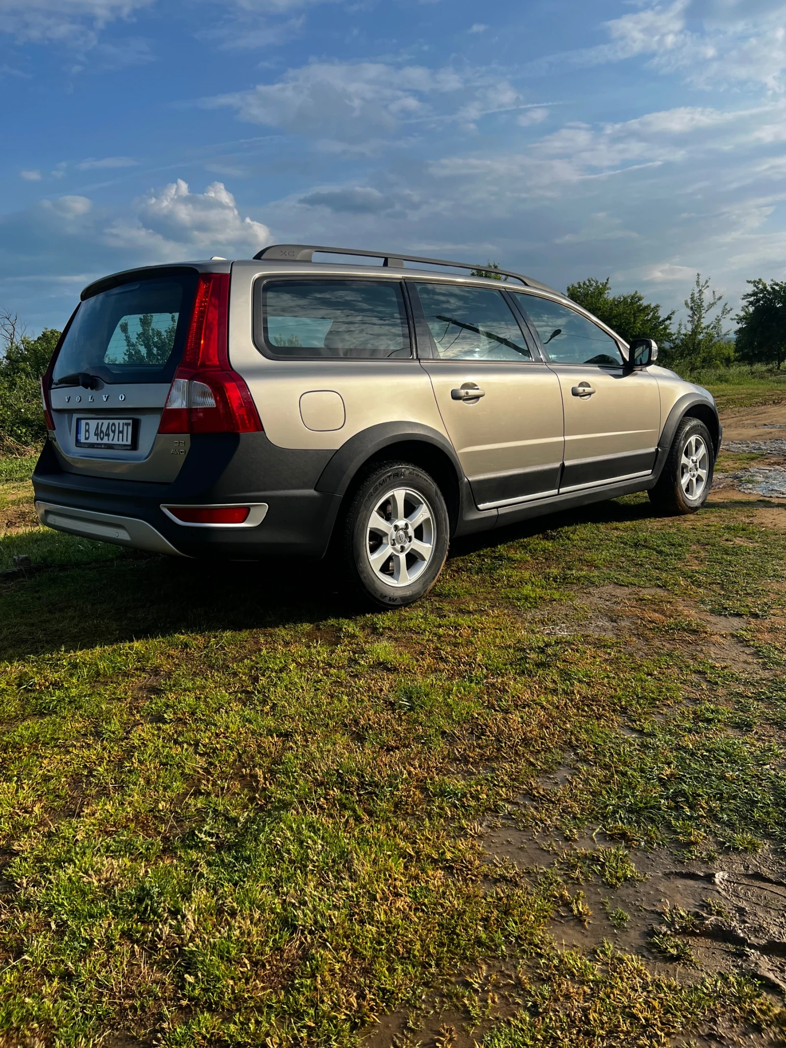 Volvo Xc70, снимка 7 - Автомобили и джипове - 54671807