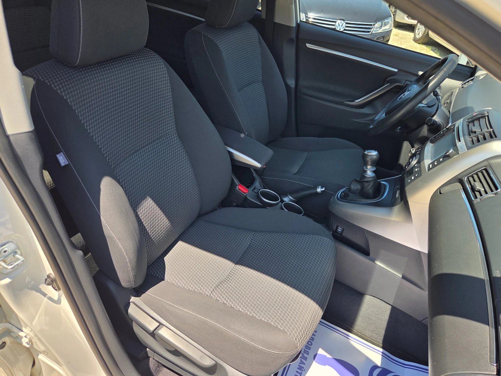 Toyota Verso 1.8 147k.c Trend Facelift Швейцария, снимка 13 - Автомобили и джипове - 54680385