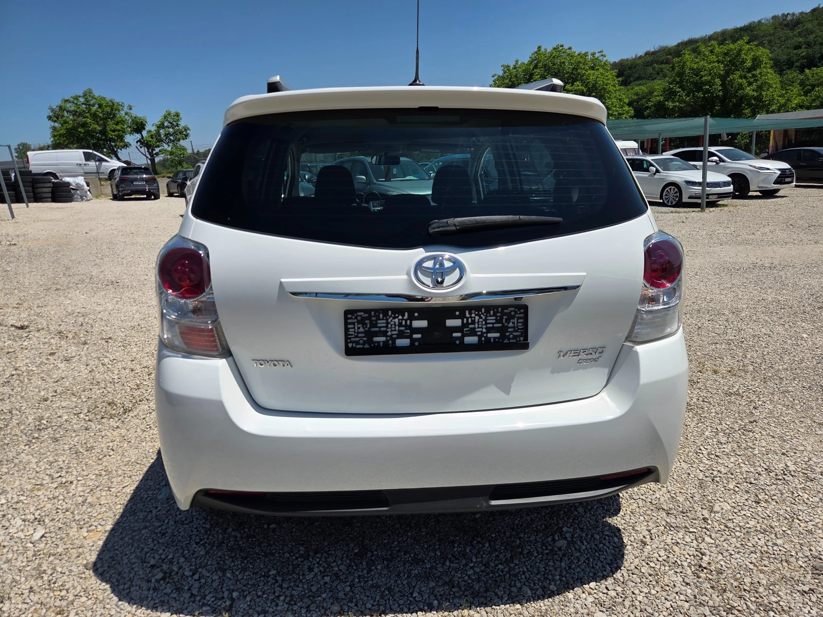 Toyota Verso 1.8 147k.c Trend Facelift Швейцария, снимка 5 - Автомобили и джипове - 54680385