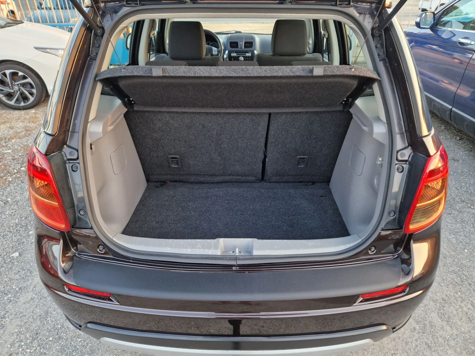 Suzuki SX4 1.6I 4x4 Фейслифт, снимка 8 - Автомобили и джипове - 55651017