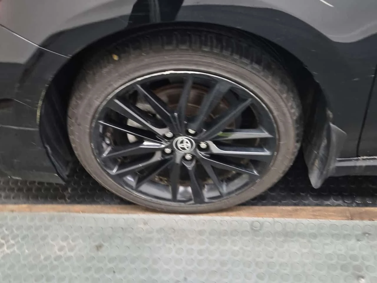 Toyota Camry * HYBRID XSE * ОБДУХВАНЕ * BLIND SPOT * CARFAX * , снимка 14 - Автомобили и джипове - 55654138