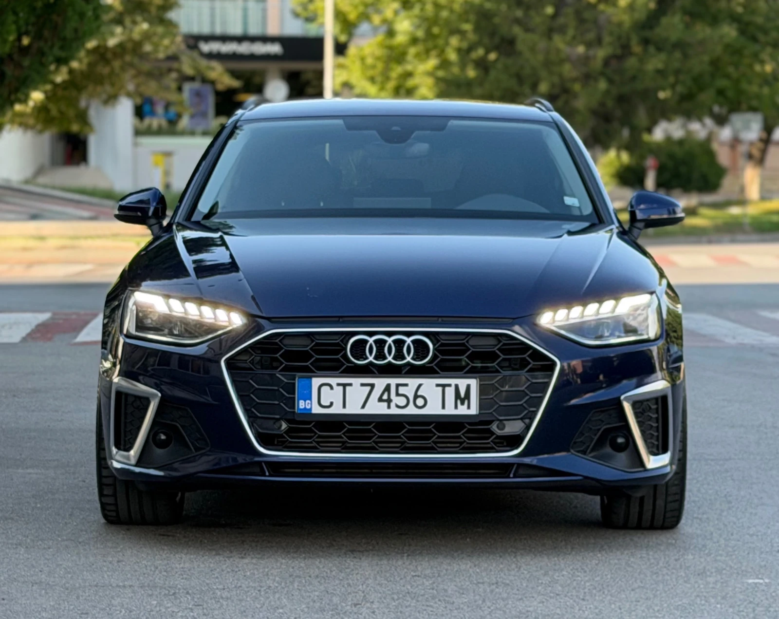 Audi A4 G-Tron Face Lift Distronic , снимка 3 - Автомобили и джипове - 55840656