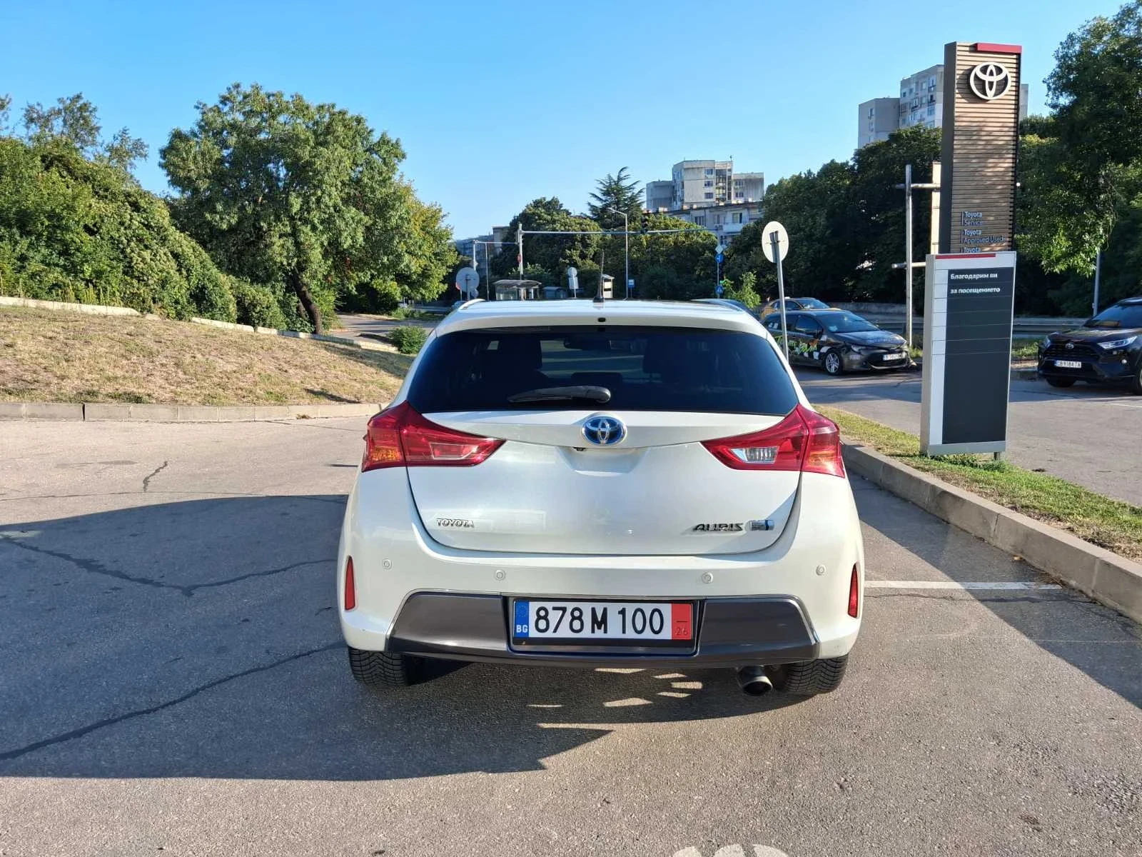 Toyota Auris 1.8 Hybrid (E-HEV) , ����� �������� �������  | Mobile.bg � ����������� 3
