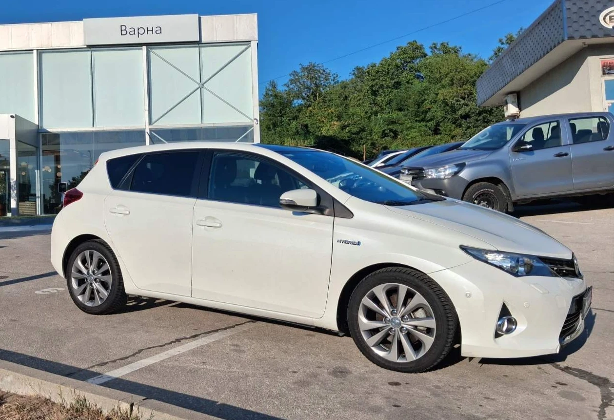 Toyota Auris 1.8 Hybrid (E-HEV) , ����� �������� �������  | Mobile.bg � ����������� 5