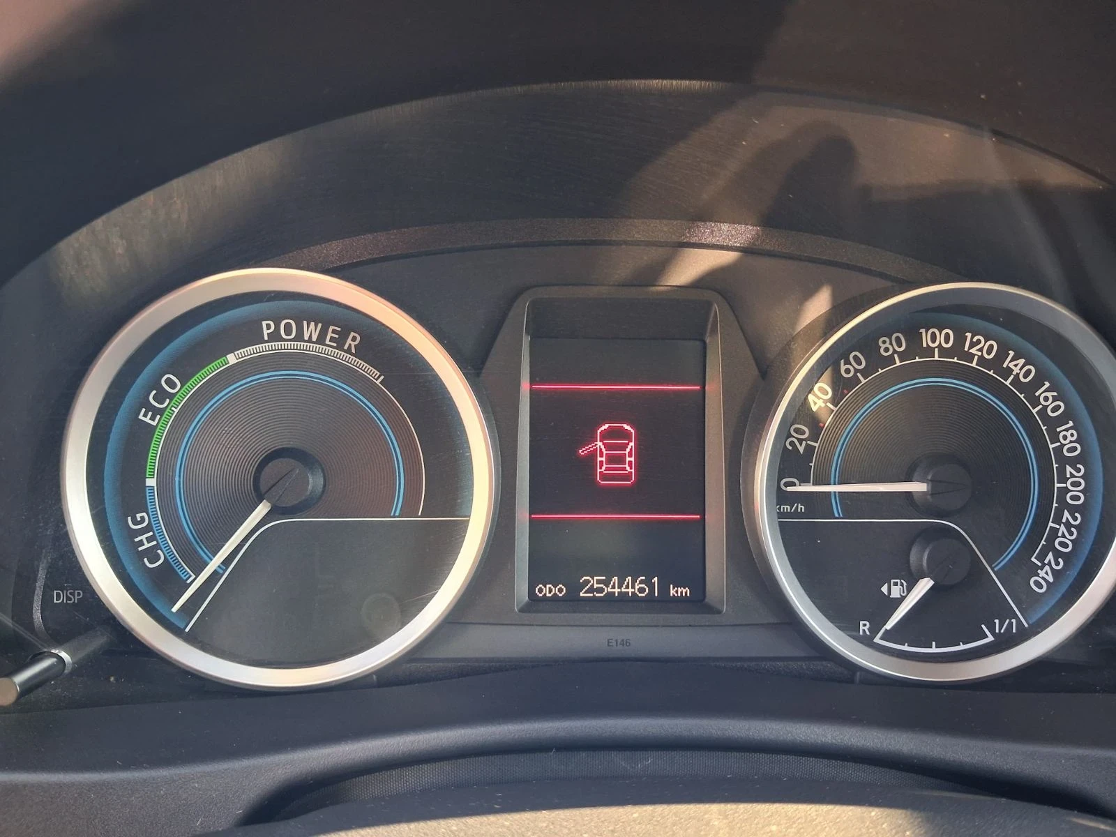 Toyota Auris 1.8 Hybrid (E-HEV) , ����� �������� �������  | Mobile.bg � ����������� 11
