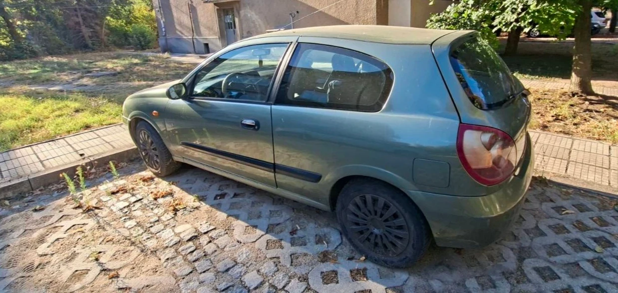 Nissan Almera, снимка 5 - Автомобили и джипове - 56058541