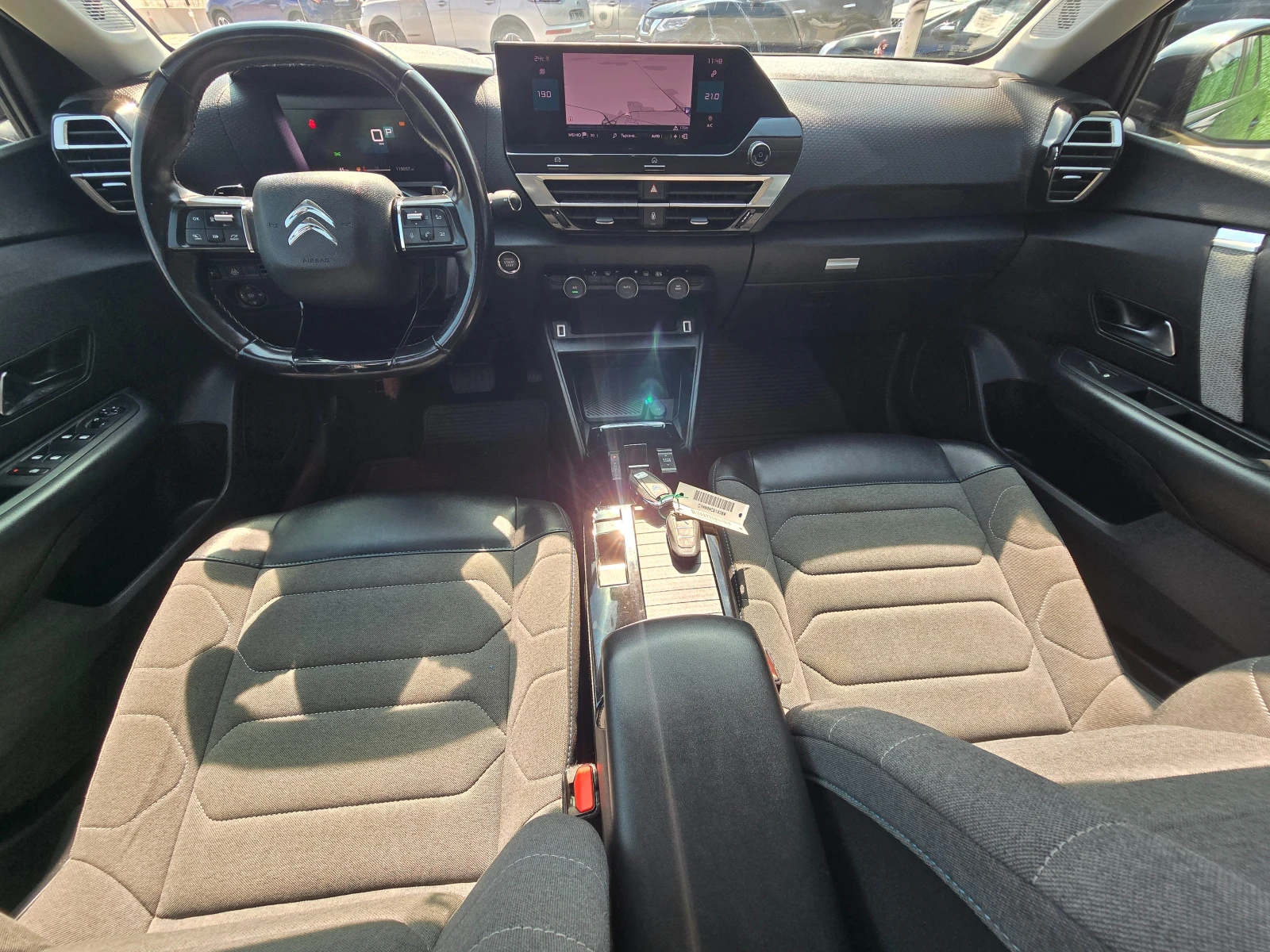 Citroen C4 131к.с.8EAT KEY GO , снимка 15 - Автомобили и джипове - 56070652