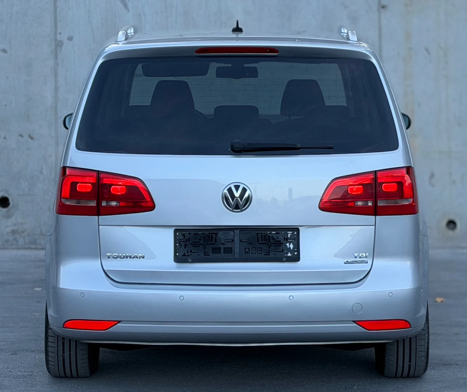 VW Touran 2.0TDi 140�� * High-Line* * ������*  | Mobile.bg � ����������� 5