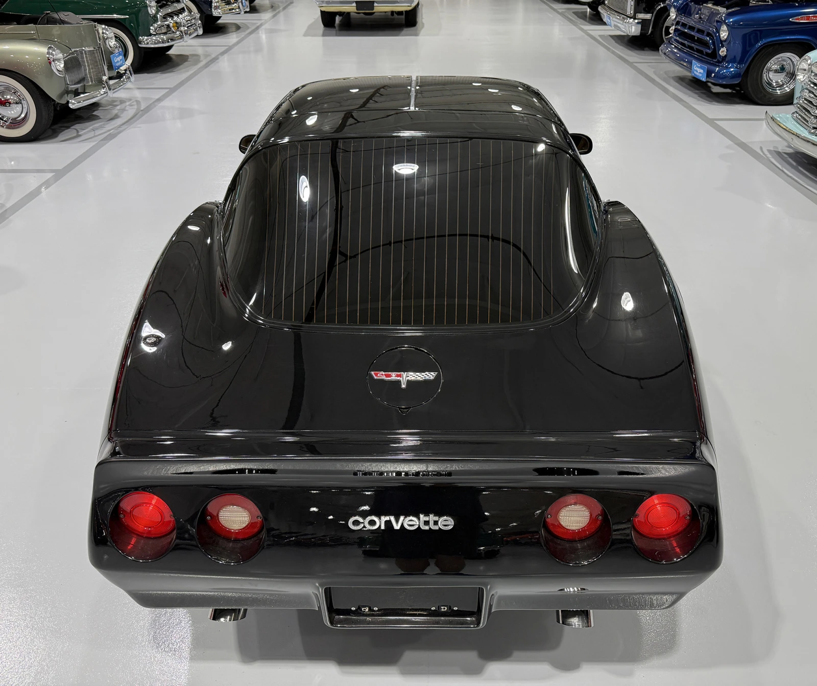 Chevrolet Corvette Custom Coupe V8, снимка 4 - Автомобили и джипове - 56661773