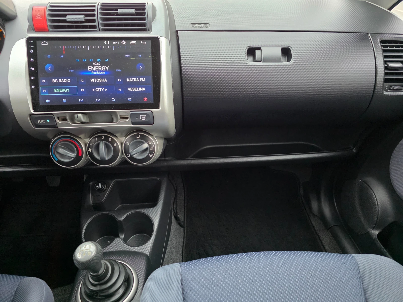 Honda Jazz, снимка 8 - Автомобили и джипове - 56686911