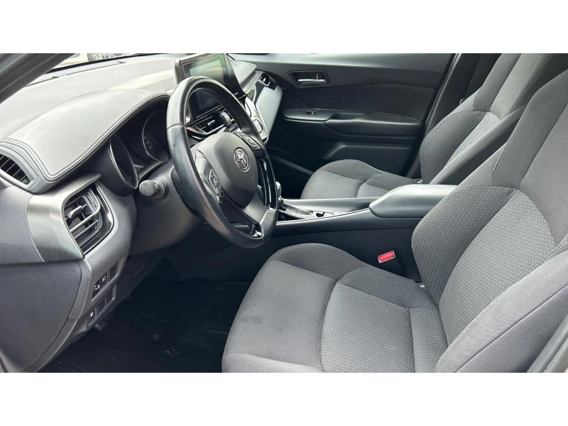 Toyota C-HR Месечна вноска от 563 лв., снимка 12 - Автомобили и джипове - 52341435