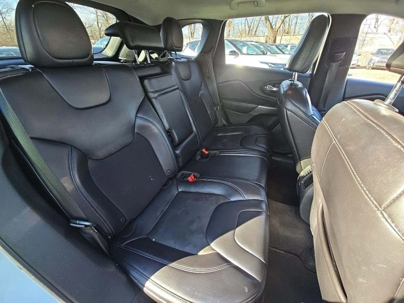 Jeep Cherokee, снимка 13 - Автомобили и джипове - 53154442