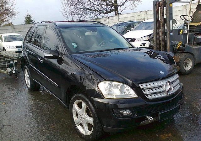 Mercedes-Benz ML 350 -164 на част, снимка 1 - Автомобили и джипове - 47090859