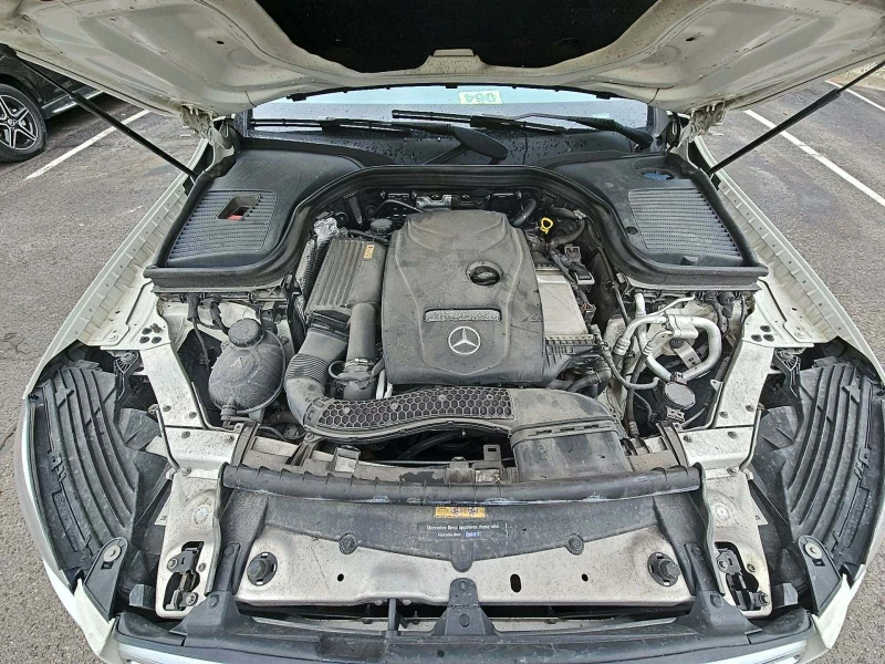 Mercedes-Benz GLC 300 4MATIC Burmester* Пано* Кейлес* М.точка* Следене* - 31500 лв. - 71782929 | Car24.bg