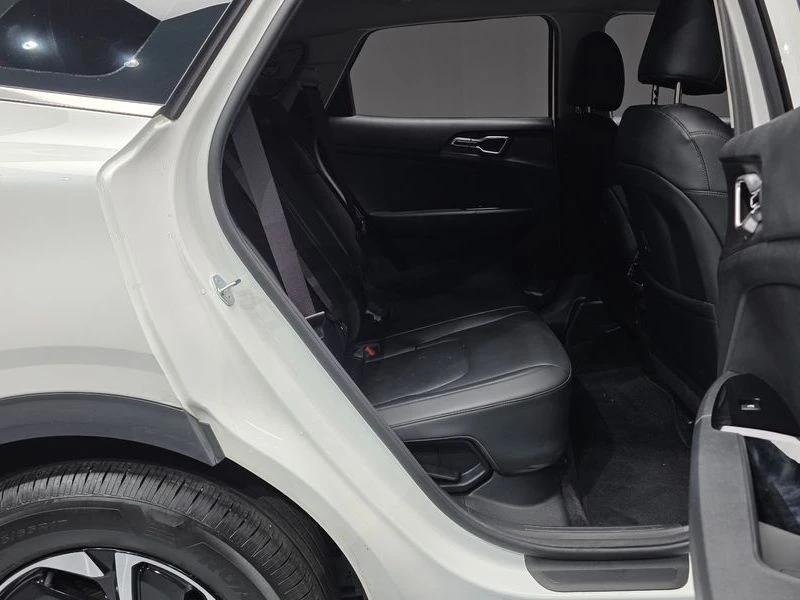 Kia Sportage 1.6 230 hp Automatic, снимка 12 - Автомобили и джипове - 55739211