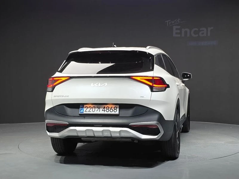 Kia Sportage 1.6 230 hp Automatic, снимка 4 - Автомобили и джипове - 55739211